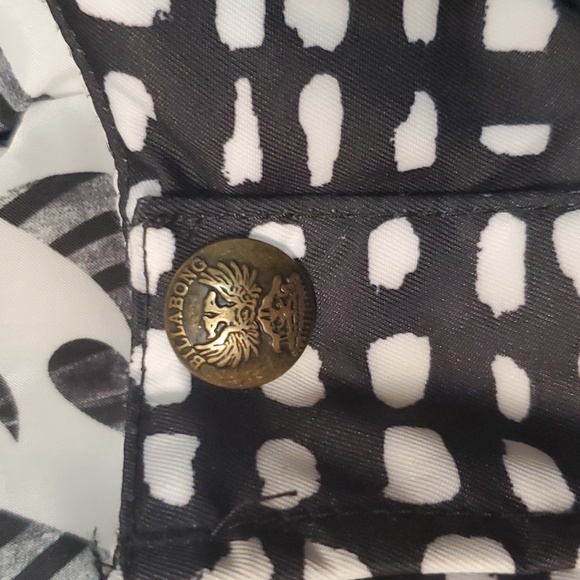 Billabong Ski/Snowboard Jacket - Picture 3 of 4